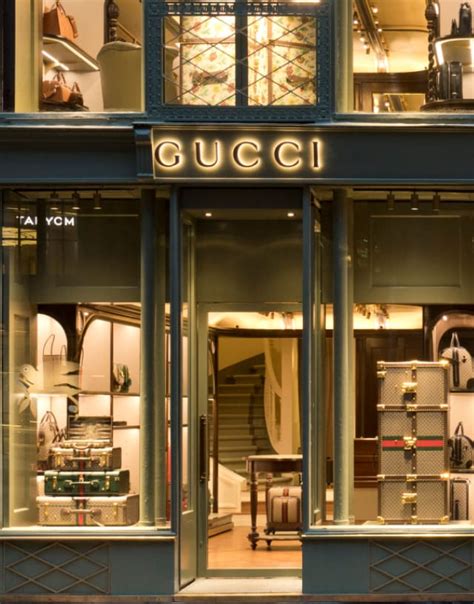 gucci paris store location|gucci handbags price in paris.